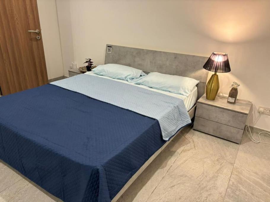 Stylish 2 Bedroom Loft With Yard Pieta