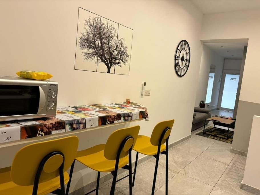 Stylish 2 Bedroom Loft With Yard Apartment Pieta